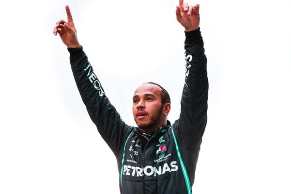 O piloto Lewis Hamilton, da Fórmula 1