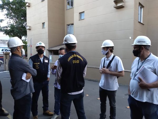 Crea-ES faz vistoria em garagem do Edifício Mochuara, em Cariacica por Divulgação/Crea-ES