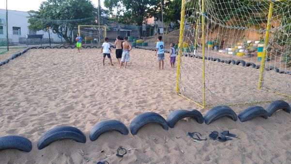 Com o novo espaço, a criançada do bairro Clemente agora se diverte em segurança por Arquivo pessoal