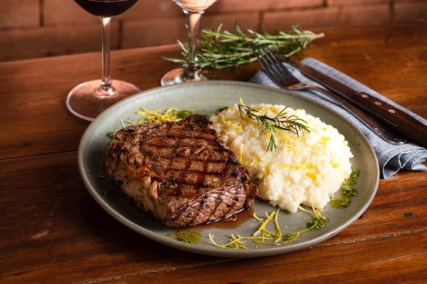 Bife de chorizo com risoto de limão por Vagner Uliana