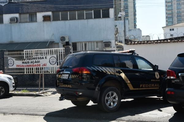 Operação da Polícia Federal foi realizada na manhã de quarta-feira (12) por Vitor Jubini