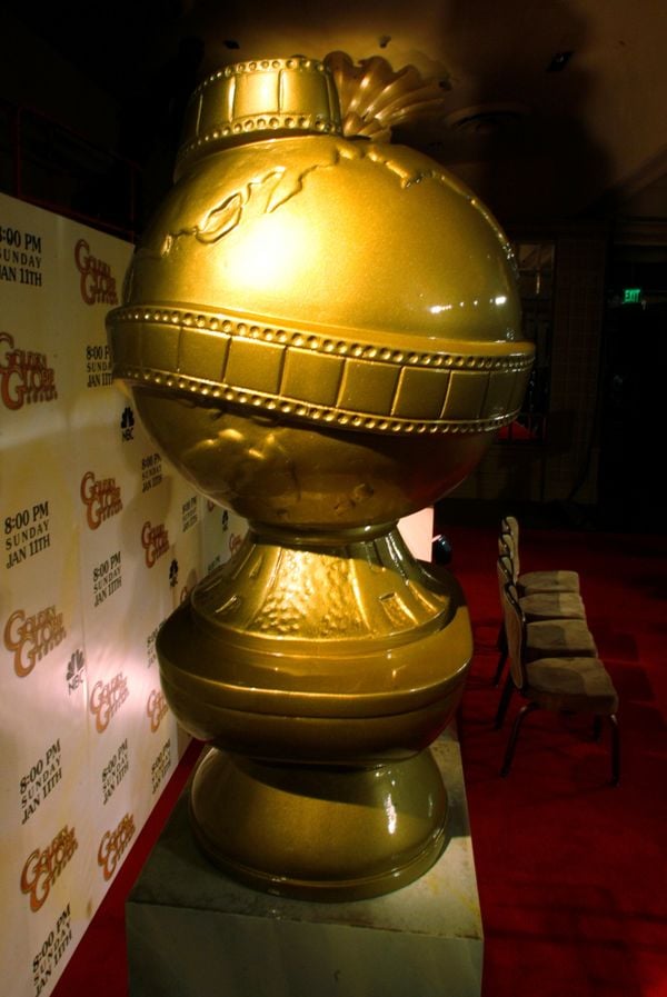 Grande estátua do Globo de Ouro, na cerimônia de 2008
