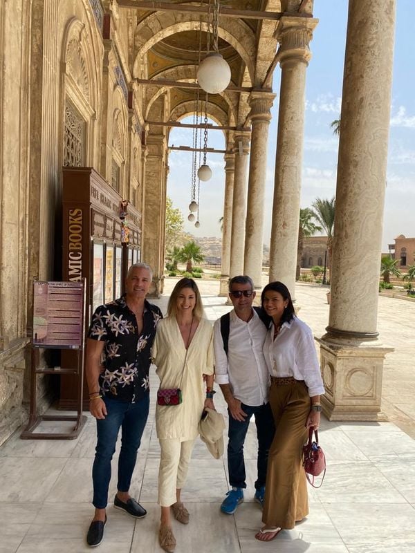 Gustavo Hertel e Renata Vervloet, Pipo Maciel e Mariana Maciel: na Mesquita de Alabastro, Egito