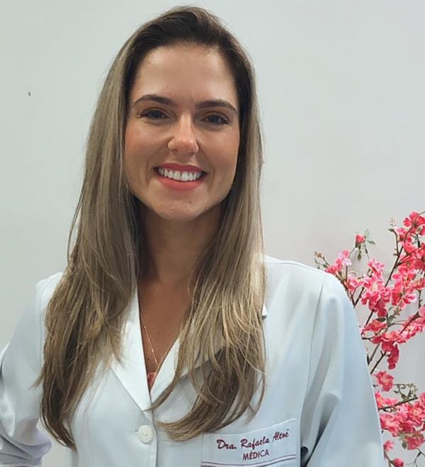 Rafaela Altoé de Lima, Infectologista Pediatra