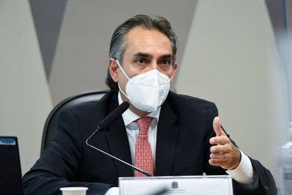 Gerente-geral da Pfizer na América Latina, Carlos Murillo, confirma que a Pfizer enviou carta com oferta de vacinas ao presidente Bolsonaro