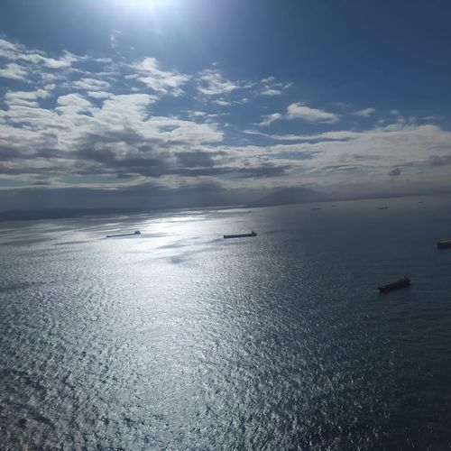 Barco de pesca com seis tripulantes segue desaparecido no ES