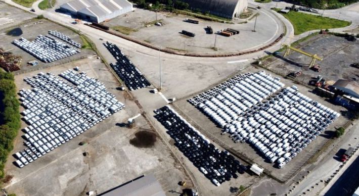 Instalado em uma área de 54.086 m2, o terminal tem capacidade para armazenamento de até 1.600 carros. Primeiro contrato já foi assinado
