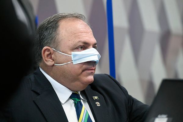 Ex-ministro da Saúde, Eduardo Pazuello, durante depoimento à CPI da Covid