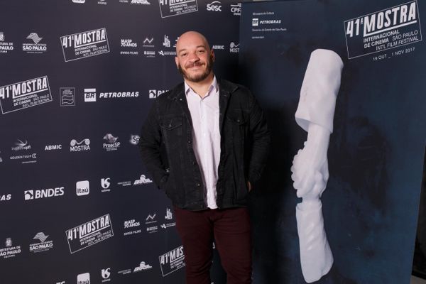 O roteirista e diretor Rodrigo de Oliveira