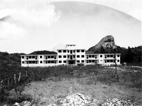Sanatório Getúlio Vargas, na fase de conclusão das obras