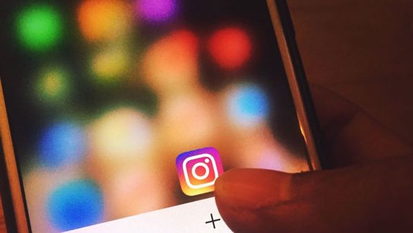 Atenção: só quem costuma enriquecer de verdade com o conteúdo de um vídeo de 30 segundos são os próprios influenciadores!