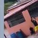 Imagem - Mulher é agredida a pauladas por companheiro em Cachoeiro; veja vídeo