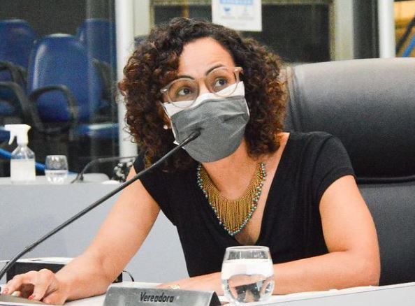 Camila Valadão (Psol), vereadora de Vitória, foi chamada de vagabunda e ordinária na internet