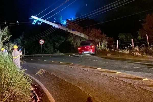 Acidente deixou vários consumidores sem o fornecimento de energia 