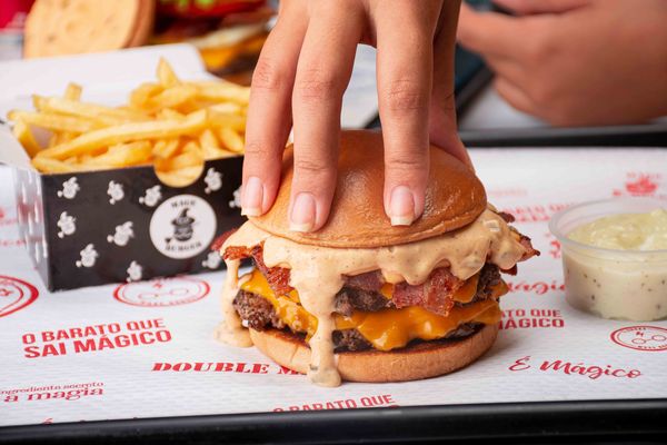 Double Mage, sanduíche do delivery Mage Burger, em São Mateus