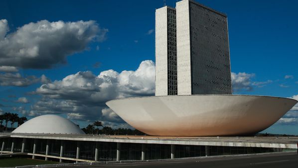 Trata-se de dinheiro público, cuja alocação é determinada pelo Legislativo e, como tal, deve ter a sua aplicação acompanhada desde a sua origem