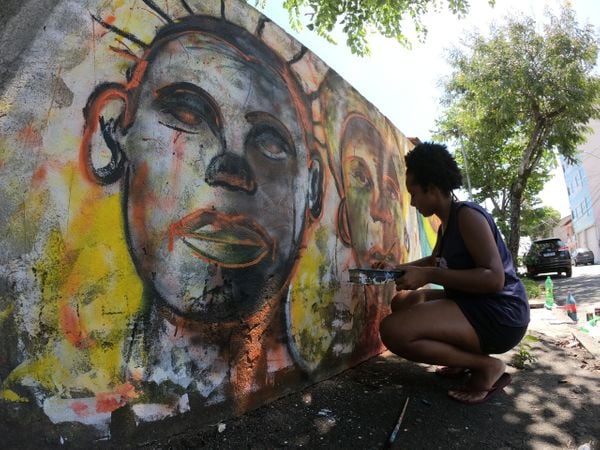 Ione Reis fazendo arte em Maria Ortz, Vitória por Camz
