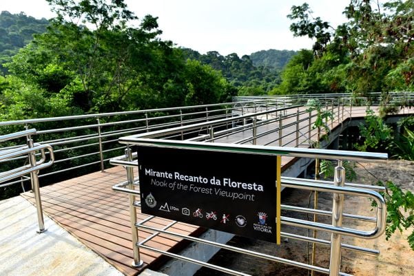  No Dia da Mata Atlântica - Prefeitura de Vitória inaugura três mirantes no Parque da Fonte Grande, entre eles, o Mirante Recanto da Floresta 