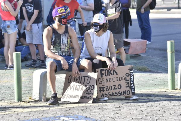 Manifestantes concentrados para o ato 29M, em protesto ao governo de Jair Bolsonaro por Ricardo Medeiros