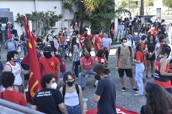 Manifestantes concentrados para o ato 29M, em protesto ao governo de Jair Bolsonaro por Ricardo Medeiros