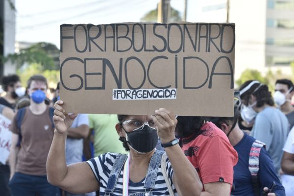 Manifestantes se reúnem para ato contra o governo de Bolsonaro por Ricardo Medeiros