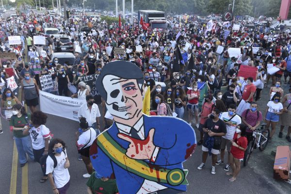 Manifestantes se reúnem para ato contra o governo de Bolsonaro por Ricardo Medeiros