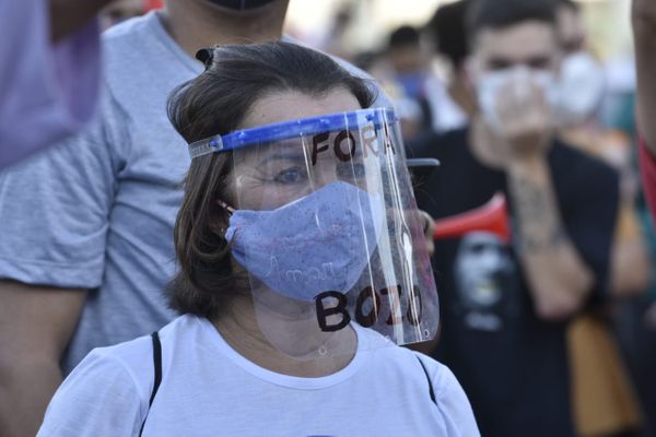 Manifestantes se reúnem para ato contra o governo de Bolsonaro por Ricardo Medeiros