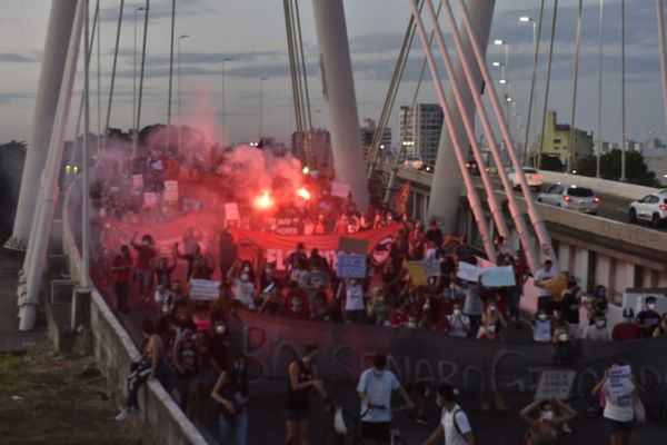 Manifestantes se reúnem para ato contra o governo de Bolsonaro por Ricardo Medeiros