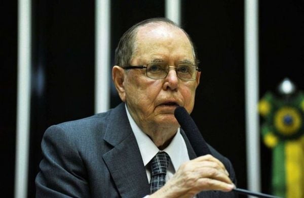 Camilo Cola quando era deputado federal pelo Espírito Santo