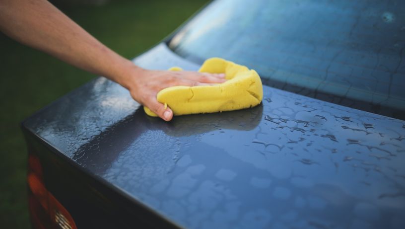 Dicas para lavar o carro e conservar a pintura