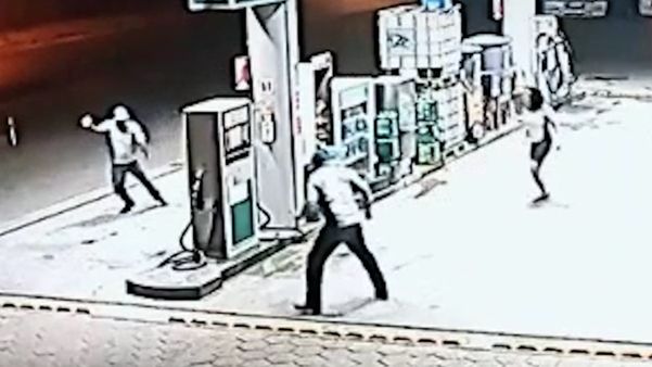 Frentistas tentam pegar rato em posto de Nova Venécia 