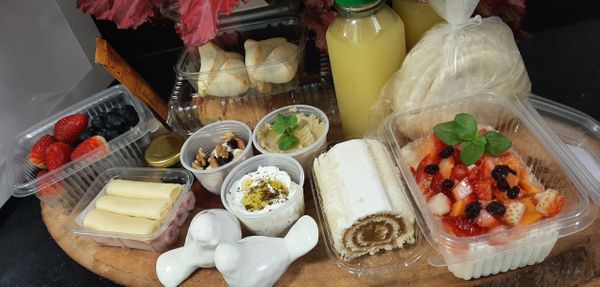 Cesta especial para o Dia dos Namorados do bufê de comida libanesa Cedrus Libani