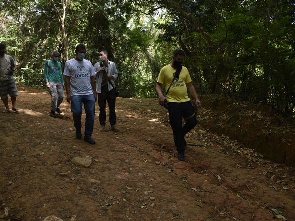 Membros de ONGs no Mestre Álvaro por Ricardo Medeiros