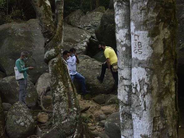 Membros de ONGs no Mestre Álvaro por Ricardo Medeiros