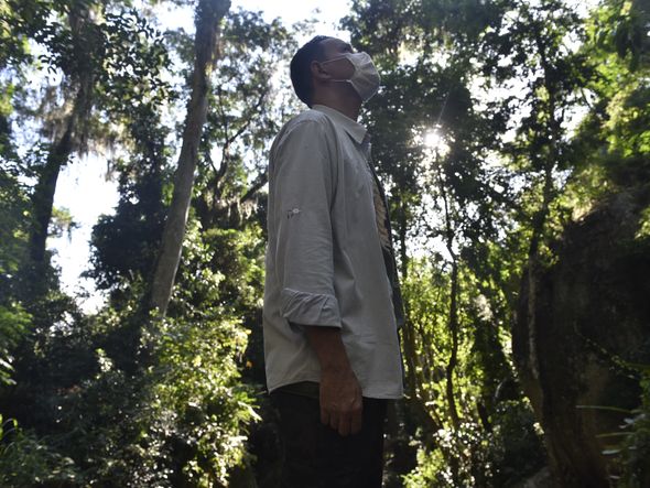 Membros de ONGs no Mestre Álvaro por Ricardo Medeiros