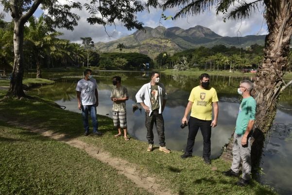 Membros de ONGs no Mestre Álvaro por Ricardo Medeiros