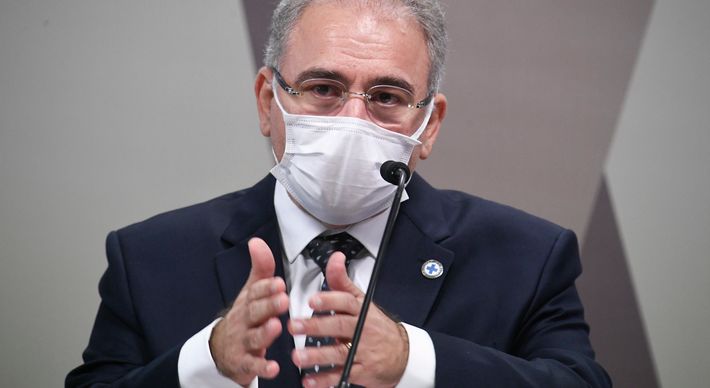Segundo Queiroga, a decisão foi tomada após investigação da Controladoria-Geral da União (CGU) sobre o processo de aquisição de 20 milhões de doses por R$ 1,6 bilhão