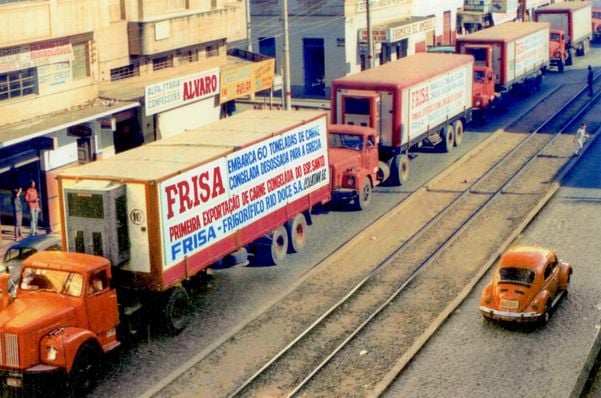 Desfile Caminhões Centro Colatina por Acervo