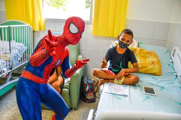 A visita mudou a rotina da unidade e trouxe mais alegria para os pequenos por Secom/Felipe Tozatto
