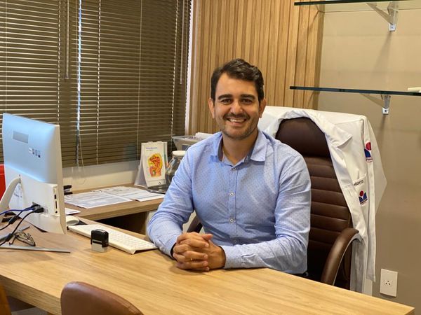 Tharcisio Gê de Oliveira, coordenador da pós-médica em Saúde do Homem: Geriatria e Urologia, comenta que os novos cursos da têm como objetivo suprir a especialização em algumas áreas sem substituir o título de especialista.