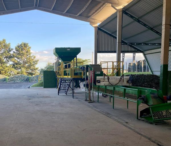 Triturador de vidros na empresa GreenVix