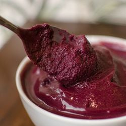 Caso aconteceu na Praia de Itapuã, no começo do ano; a representante comercial Sanny Miranda só percebeu a cobrança quando foi pagar o cartão em fevereiro