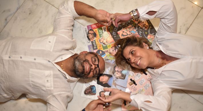 Inspirada pelas história em quadrinhos, sucesso nos anos 80, RR pediu para casais de todas idades e tempos de relacionamento completarem a frase 'Amar é...'