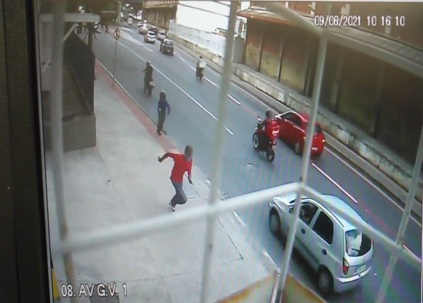 Novo vídeo mostra assassino abordando e executando homem no Centro de Vitória