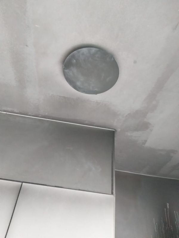 Pintura do cômodo ficou bastante danificada por causa do incêndio por Divulgação | Corpo de Bombeiros