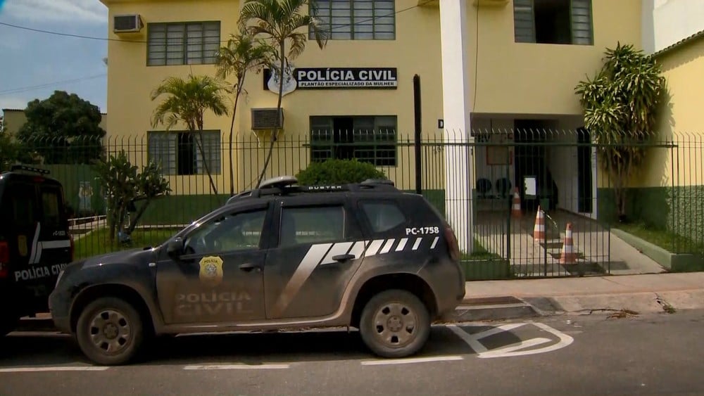 O caso aconteceu na noite de quarta-feira (27), após discussão do casal dentro da residência deles, no bairro Soteco, em Vila Velha