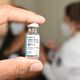 Voluntários são imunizados no Viana Vacinada deste domingo (13)