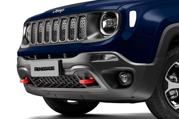 Versão vem com ganchos na dianteira e traseira do carro por Jeep/Divulgação