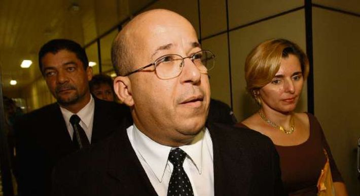O pedido foi apresentado nesta quinta-feira (16) pela defesa do juiz aposentado Antonio Leopoldo Teixeira, acusado de ser mandante do assassinato do colega magistrado. Dos dez acusados pelo crime só ele ainda não foi julgado