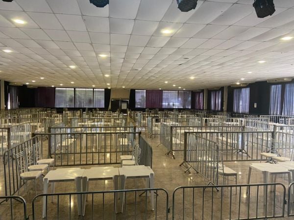 Apresentação em Colatina contou com baias para 10 e 6 pessoas, com espaçamento, seguindo as normas sanitárias contra a Covid-19